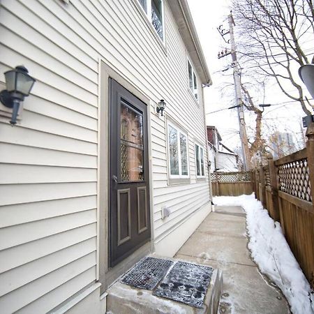 Tucked Away Off Brady - 4 Beds Διαμέρισμα Μιλγουόκι Εξωτερικό φωτογραφία