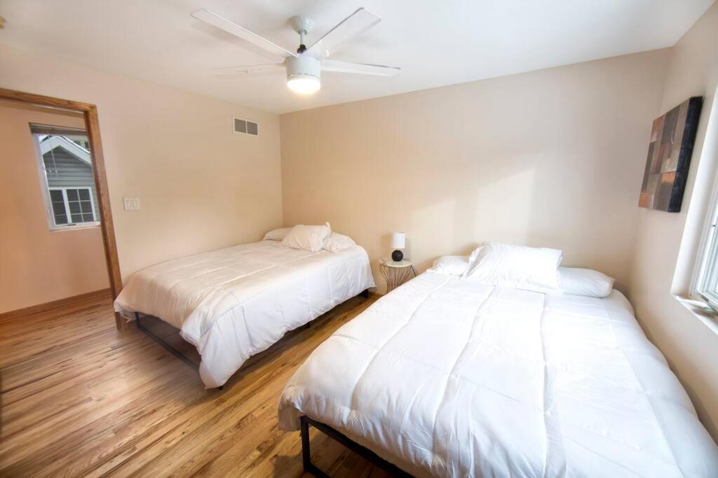 Tucked Away Off Brady - 4 Beds Διαμέρισμα Μιλγουόκι Εξωτερικό φωτογραφία
