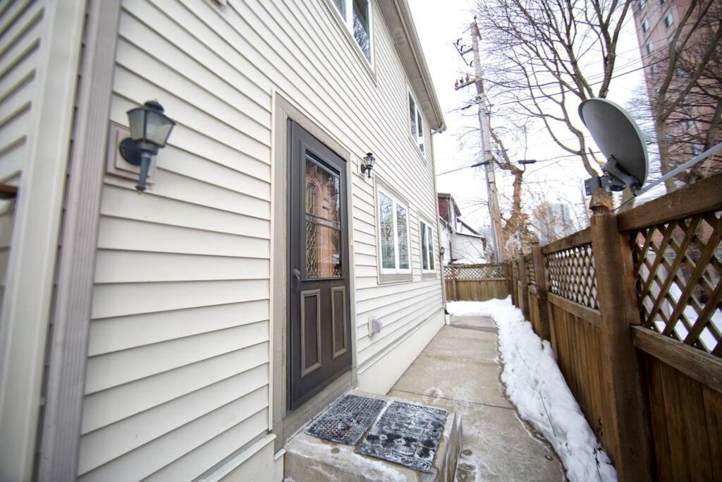 Tucked Away Off Brady - 4 Beds Διαμέρισμα Μιλγουόκι Εξωτερικό φωτογραφία